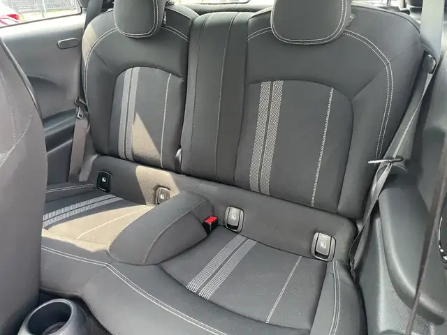 Mini Hatch view 15