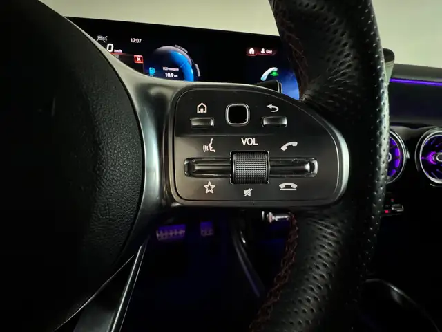 Mercedes-Benz Cla view 14