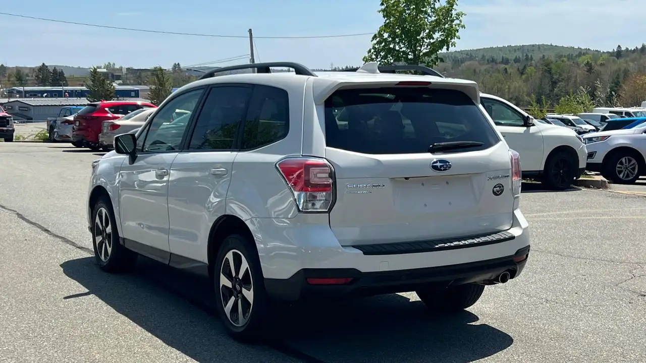 Subaru Forester photo Subaru Forester