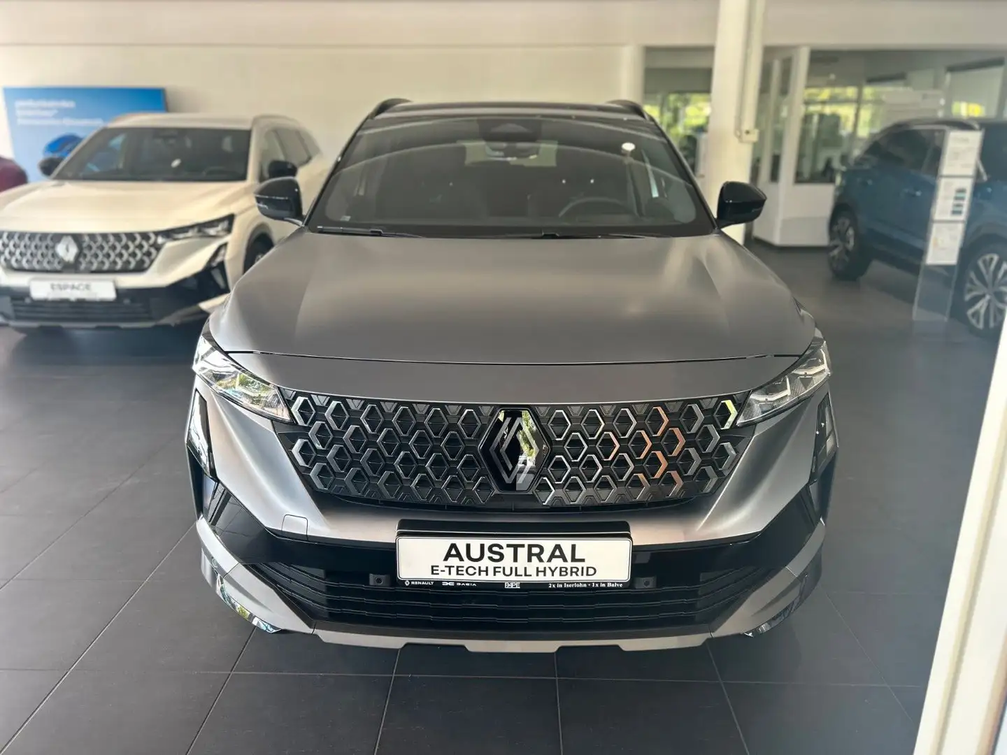 Renault Austral Esprit Alpine Full Hybrid 200 *Grau-Matt Grau - 2