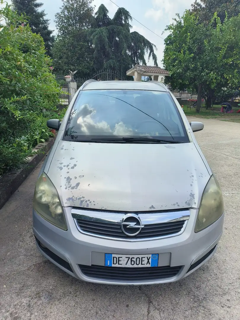 Opel Zafira 1.6 16v Comfort ecoM FL - 2