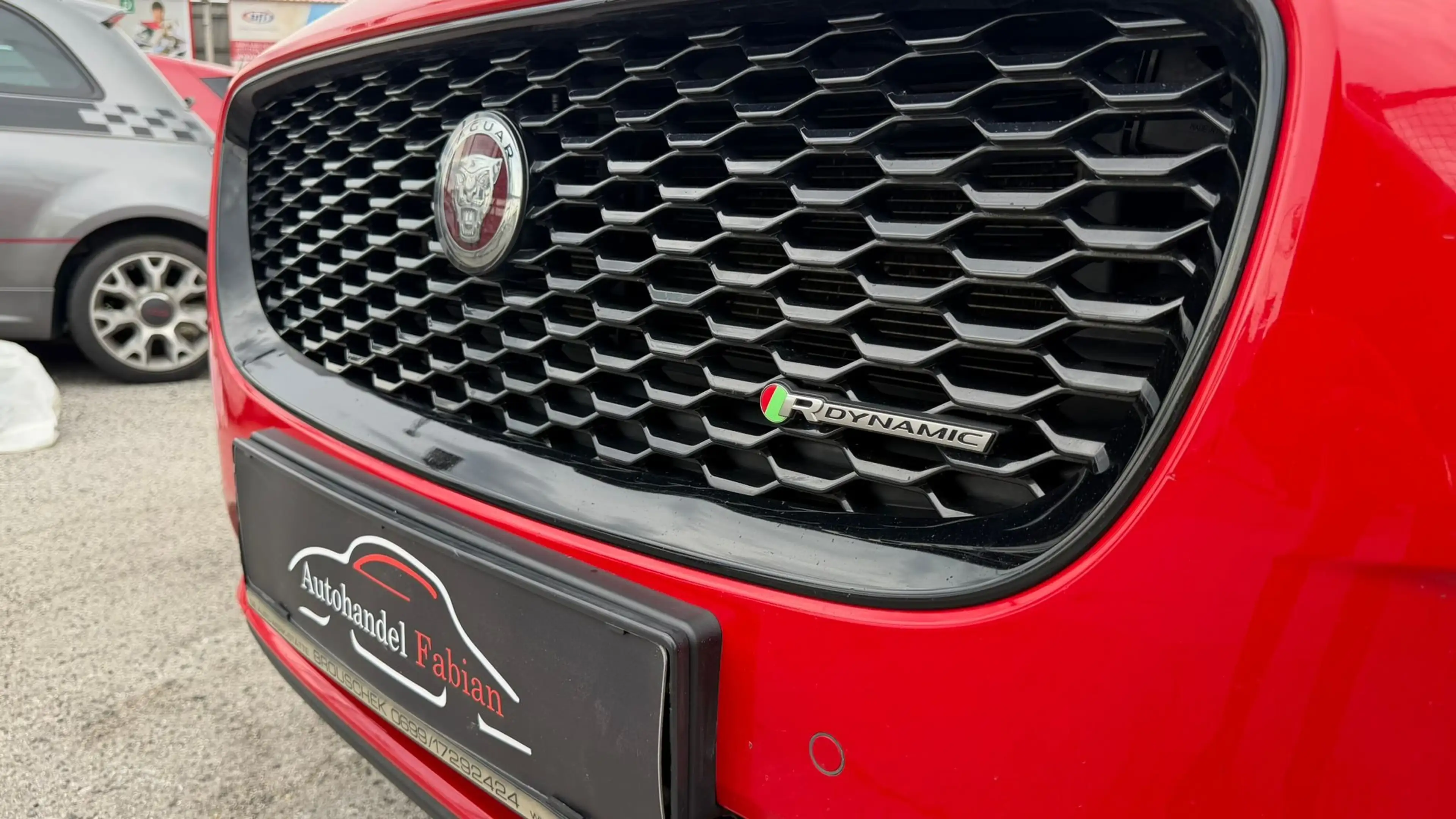 Jaguar E-Pace 2.0DI4 D180 First Edition Allrad Automatik Leder — photo 8