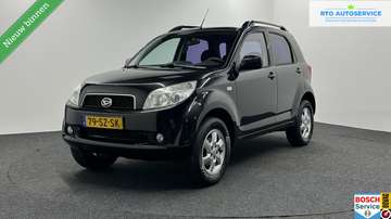1.5-16v 2WD AIRCO LM TREKHAAK.