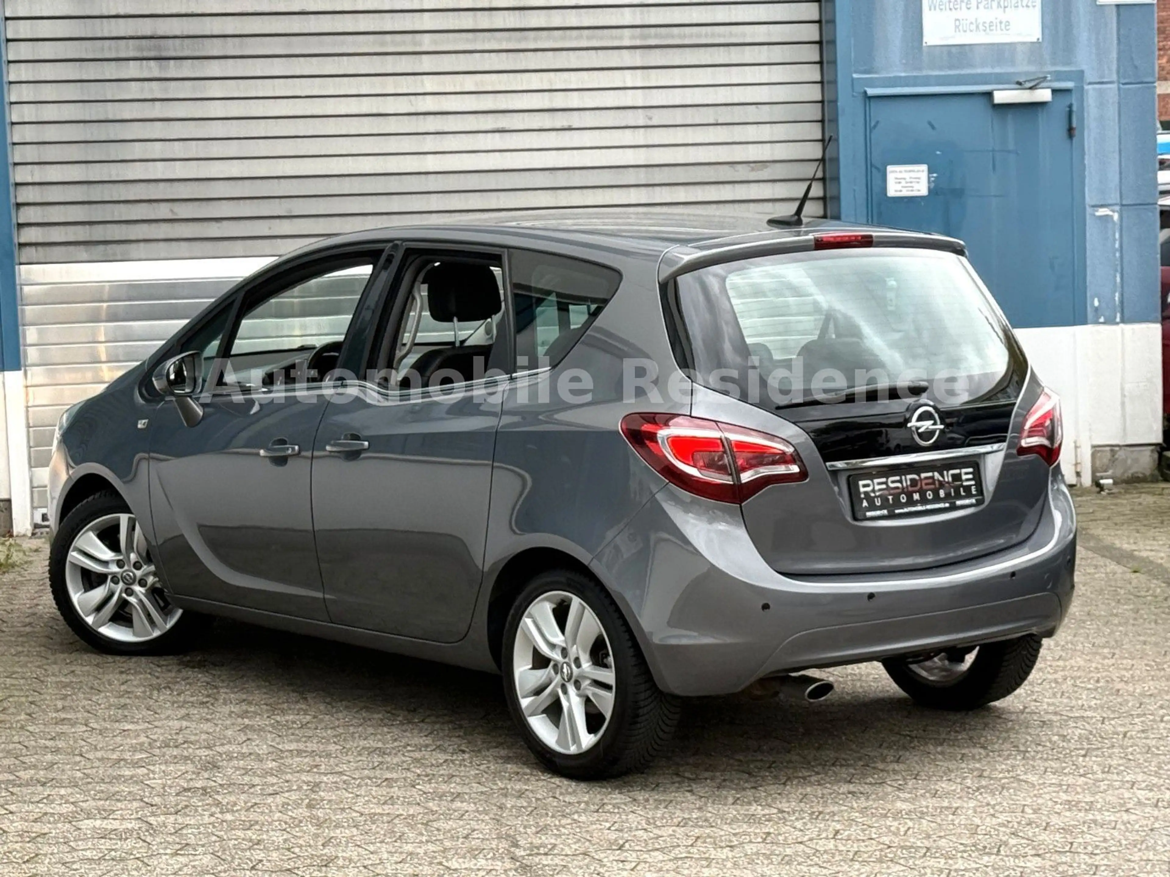 Opel Meriva B Innovation 1.4 AUT.*NAVI*LEDER*MFL*CAM* — photo 3
