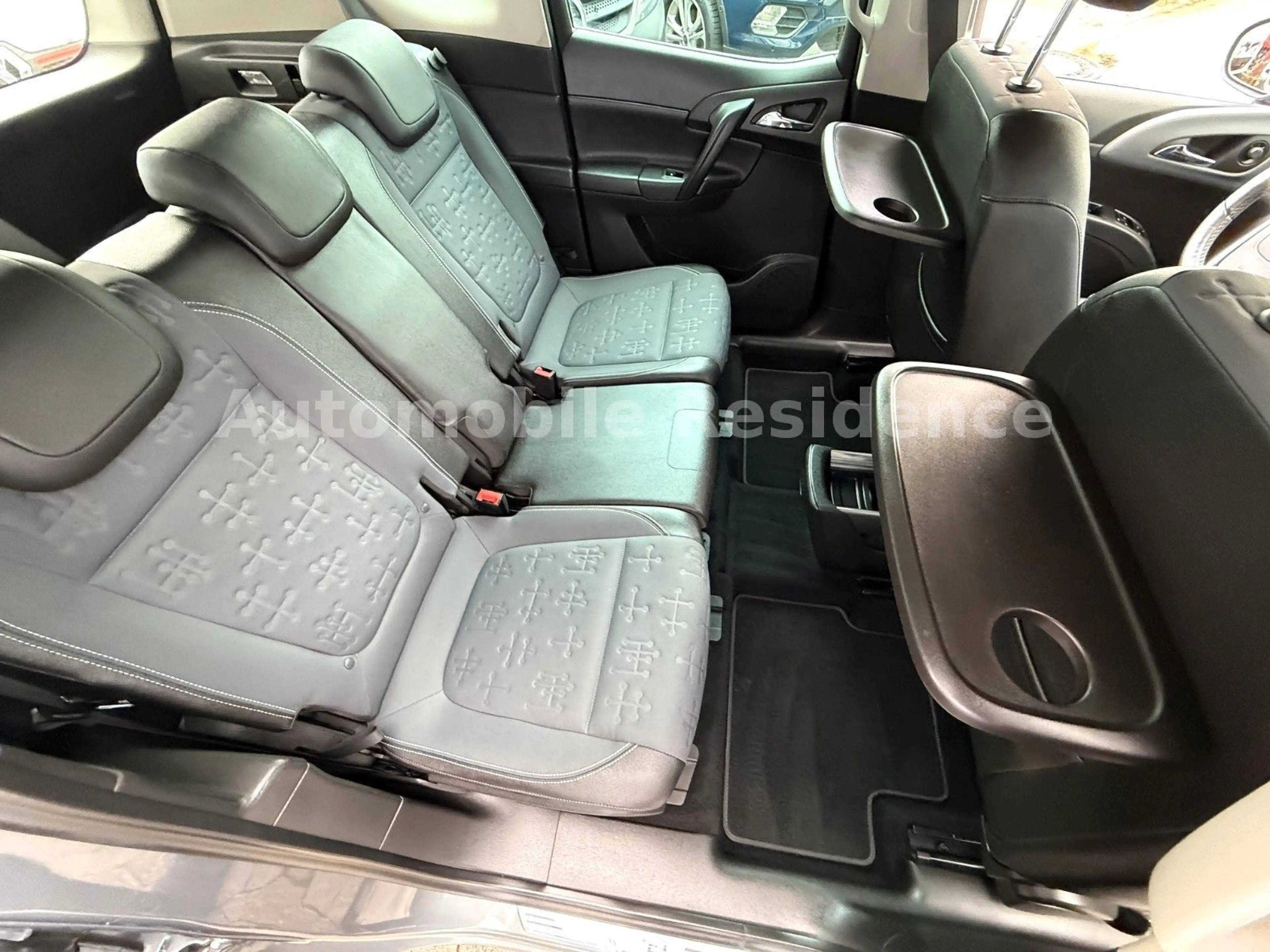 Opel Meriva B Innovation 1.4 AUT.*NAVI*LEDER*MFL*CAM* — photo 9