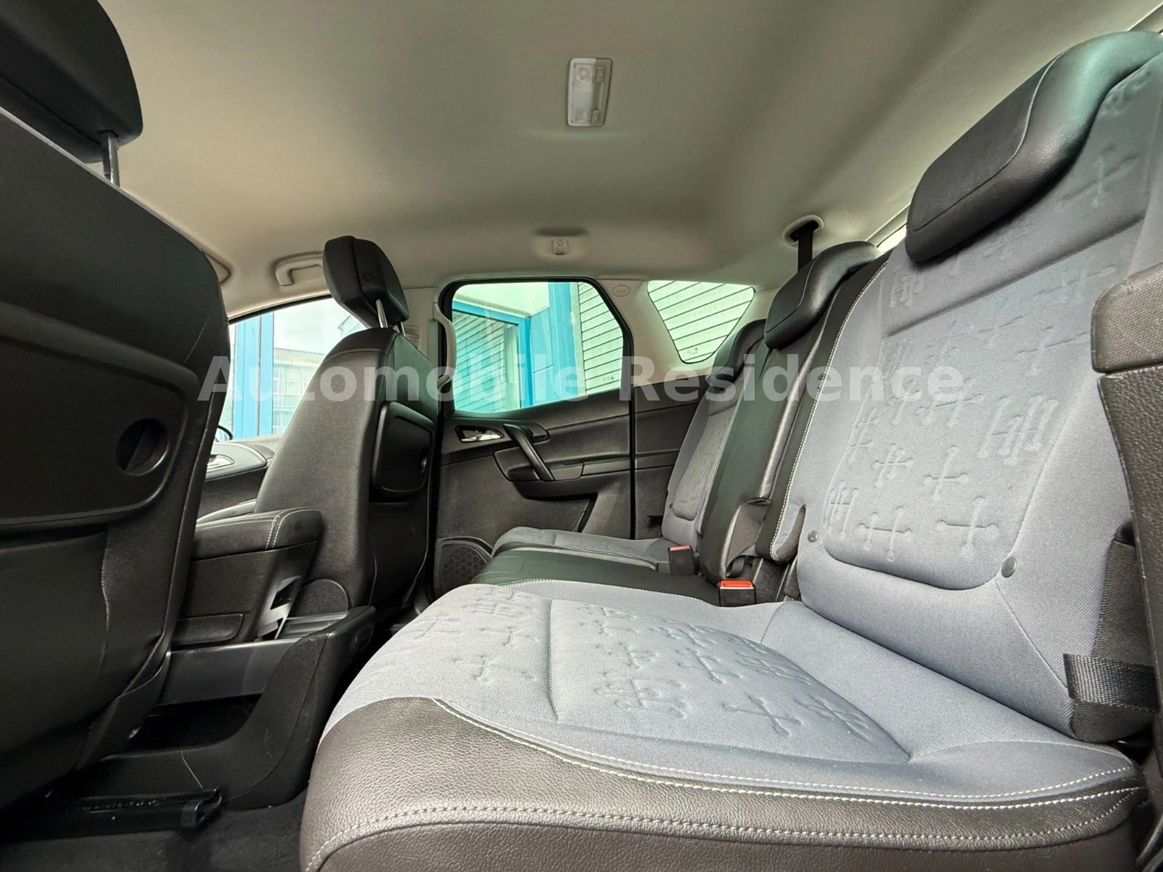 Opel Meriva B Innovation 1.4 AUT.*NAVI*LEDER*MFL*CAM* — photo 8