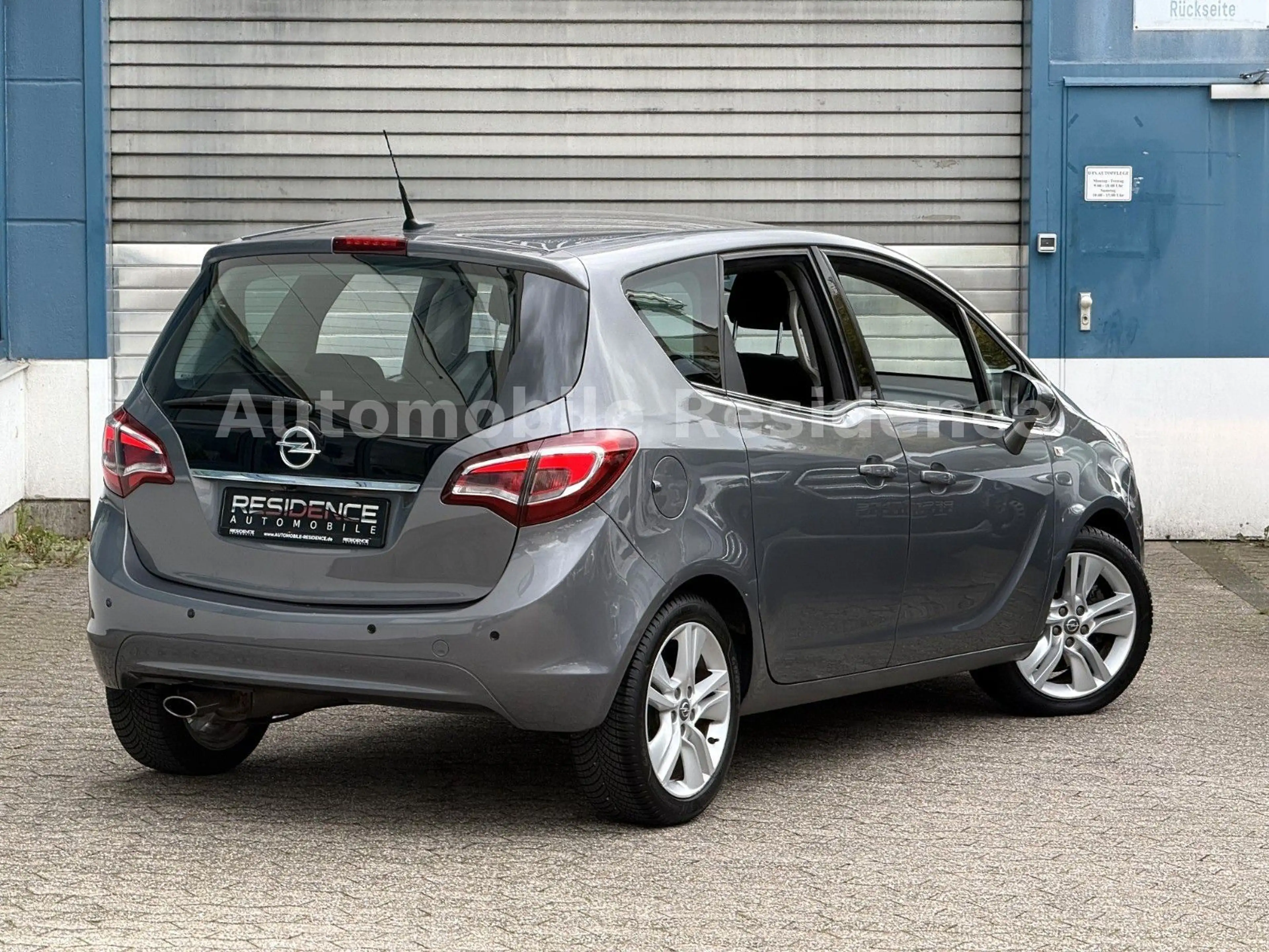 Opel Meriva B Innovation 1.4 AUT.*NAVI*LEDER*MFL*CAM* — photo 4