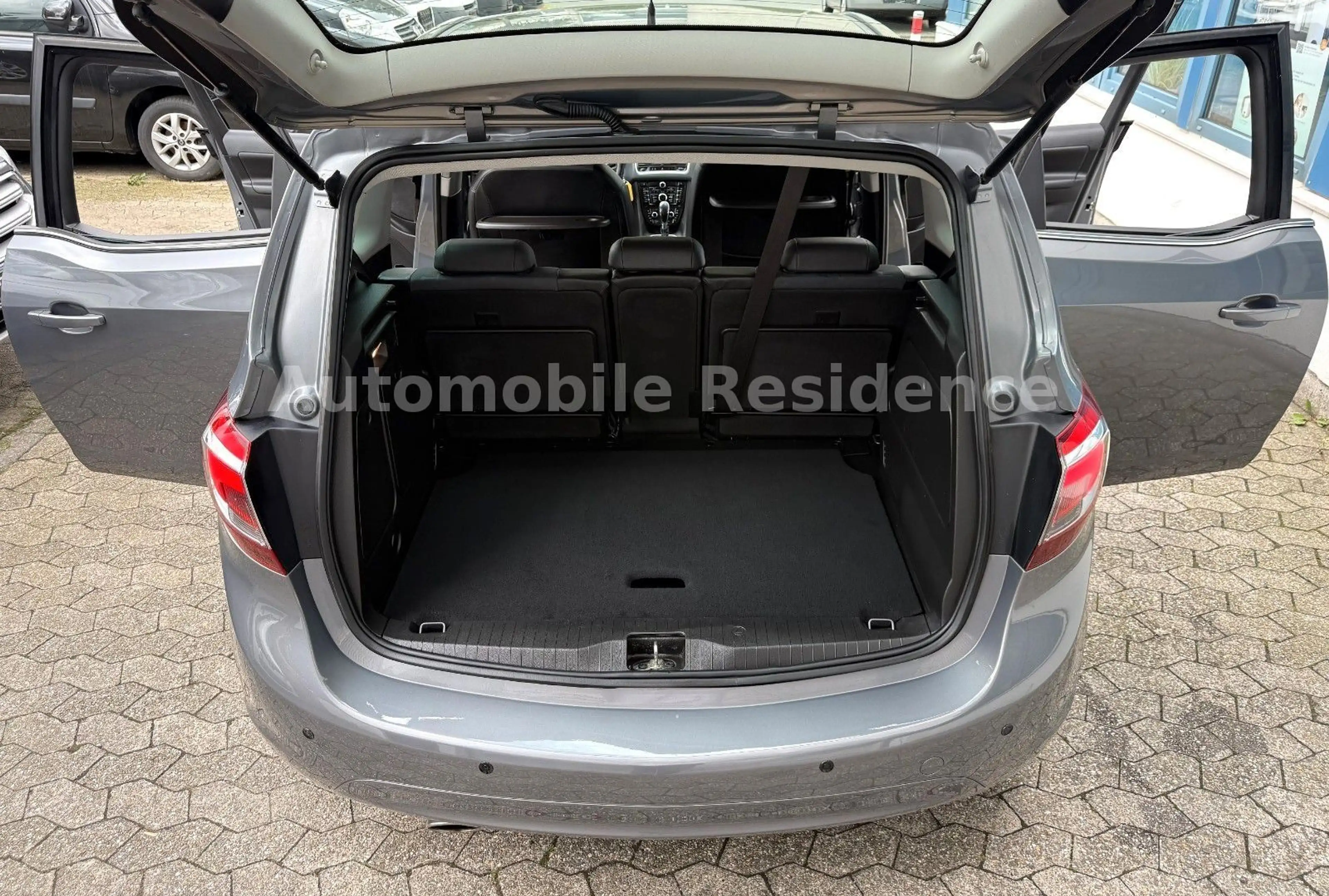 Opel Meriva B Innovation 1.4 AUT.*NAVI*LEDER*MFL*CAM* — photo 11