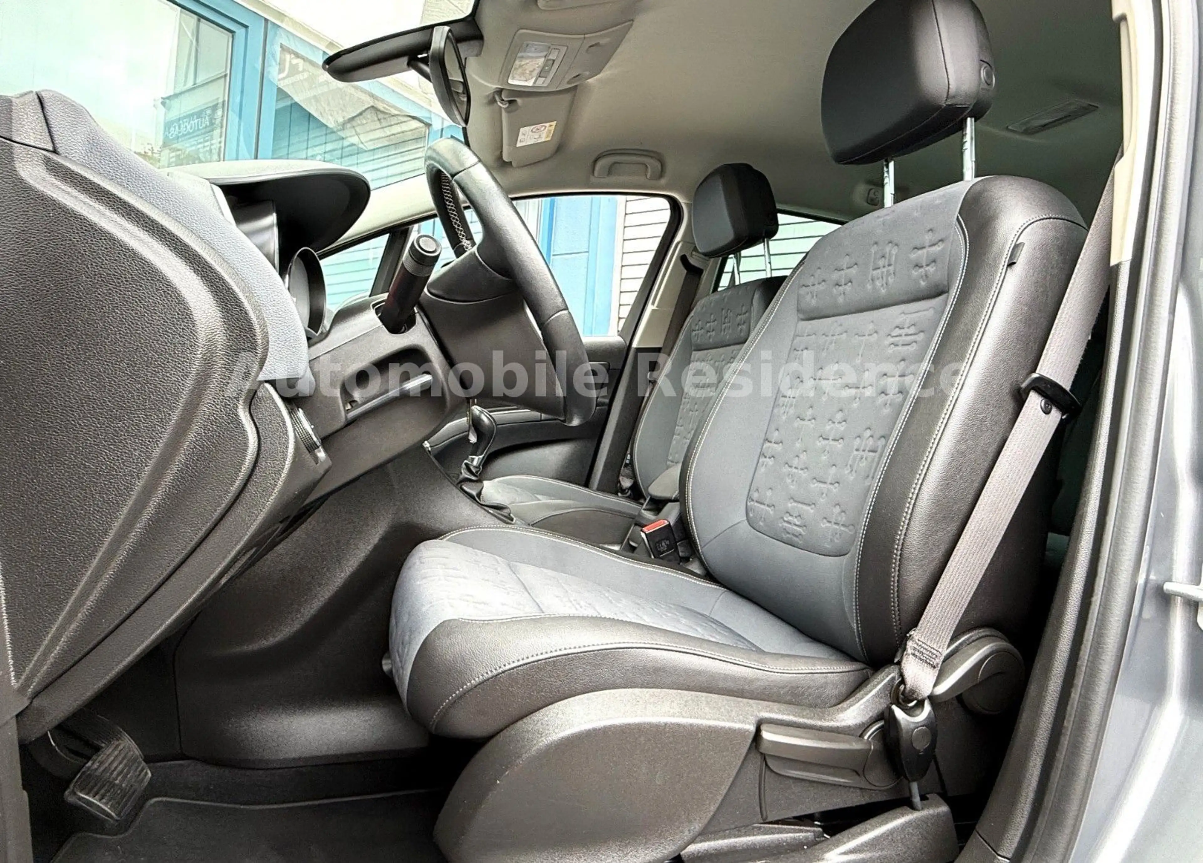 Opel Meriva B Innovation 1.4 AUT.*NAVI*LEDER*MFL*CAM* — photo 6