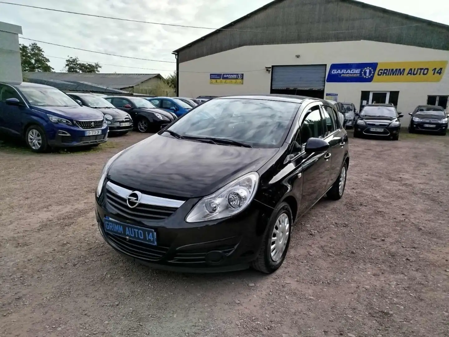 Opel Corsa D Essentia Чёрный - 2