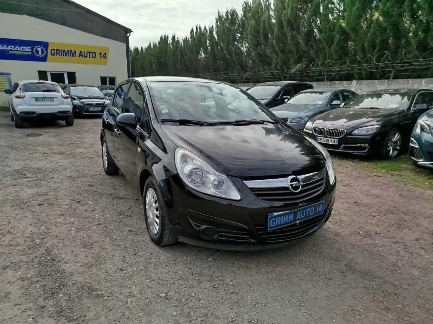 Opel Corsa D Essentia Чёрный - 1