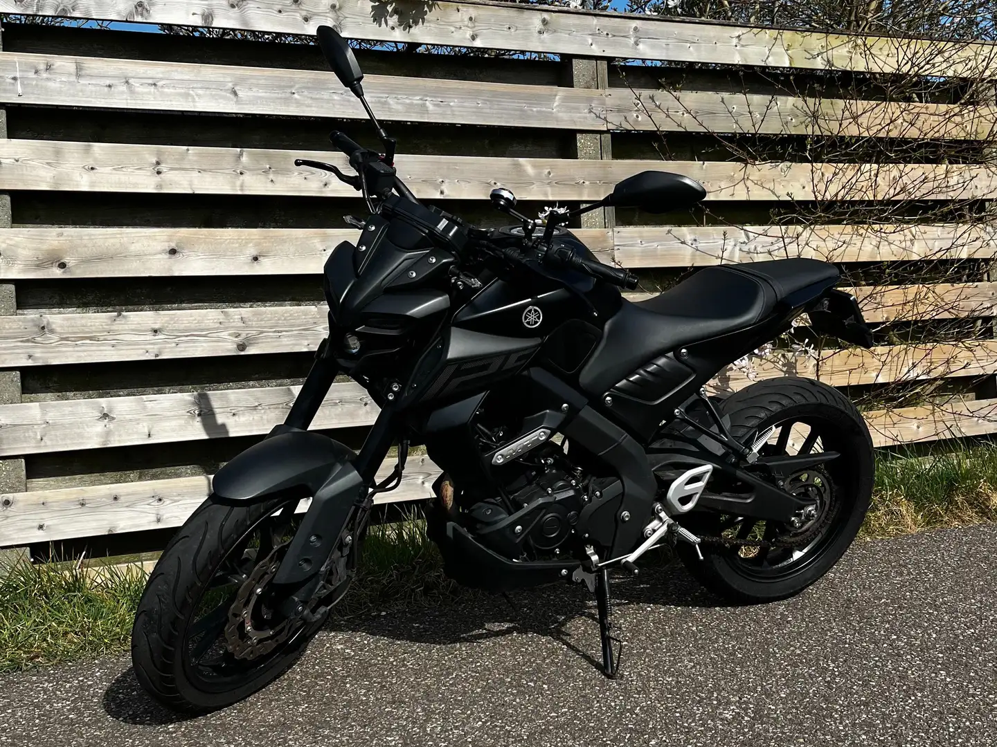 Yamaha MT-125 Fekete - 1