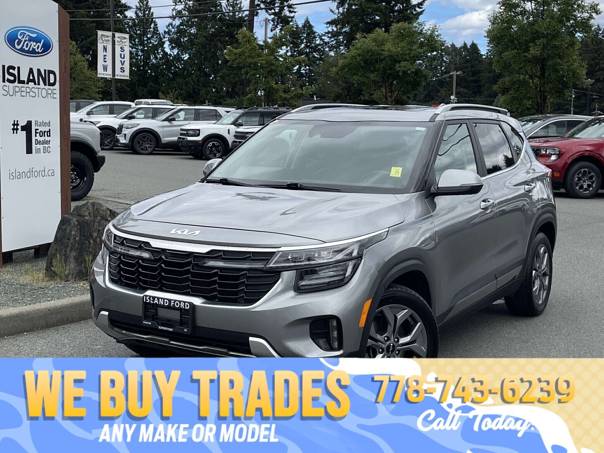 Silver 2024 Kia Seltos SUV / Crossover All-Wheel Drive Automatic