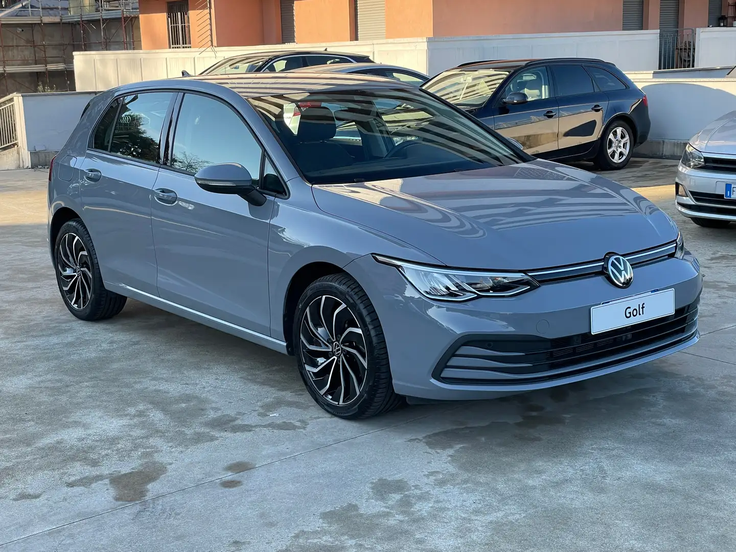 Volkswagen Golf Golf VIII 1.0 eTSI evo Life 110cv DSG Mild Hybrid Gri - 1