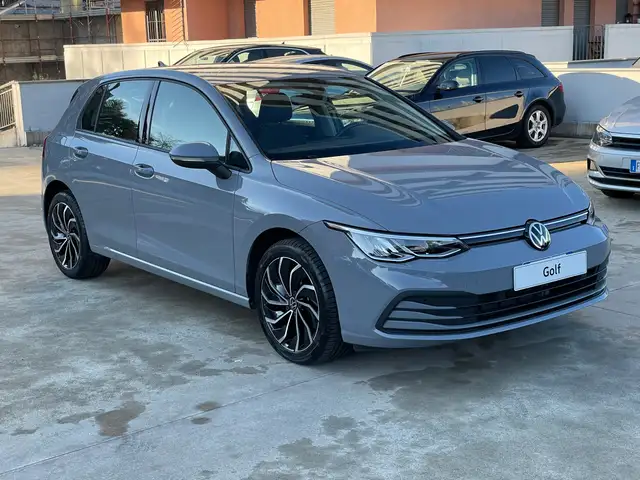 Volkswagen Golf Golf VIII 1.0 eTSI evo Life 110cv DSG Mild Hybrid