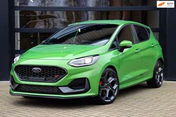 1.5 EcoBoost ST-X | Performance Pack | Winter Pack