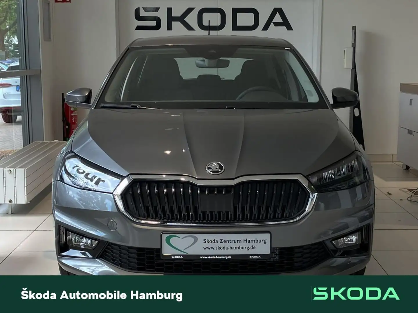 Skoda Fabia Selection 1,0 MPI 5-Gang-Schaltgetriebe Grau - 2