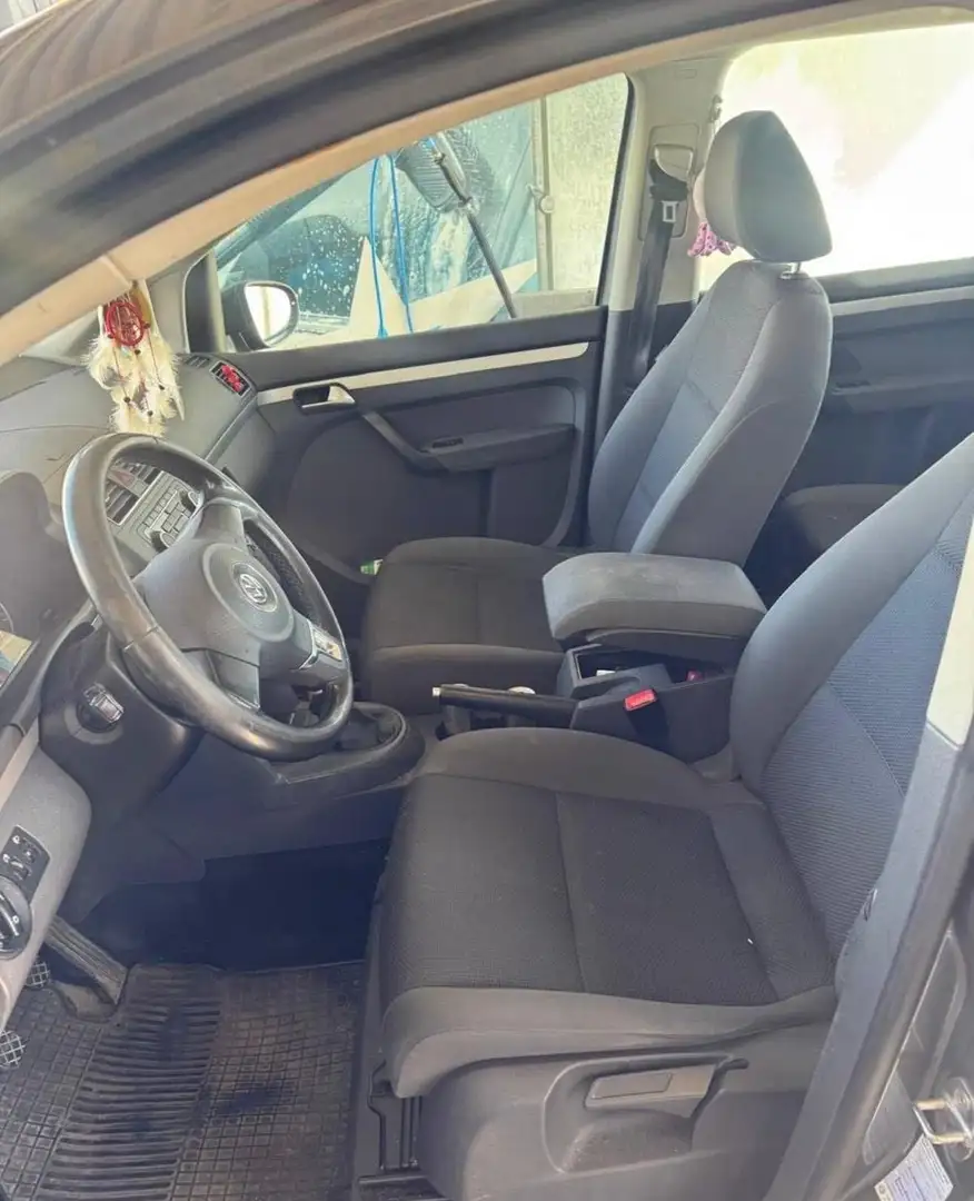 Volkswagen Touran Trendline 1,6 TDI DPF - 2