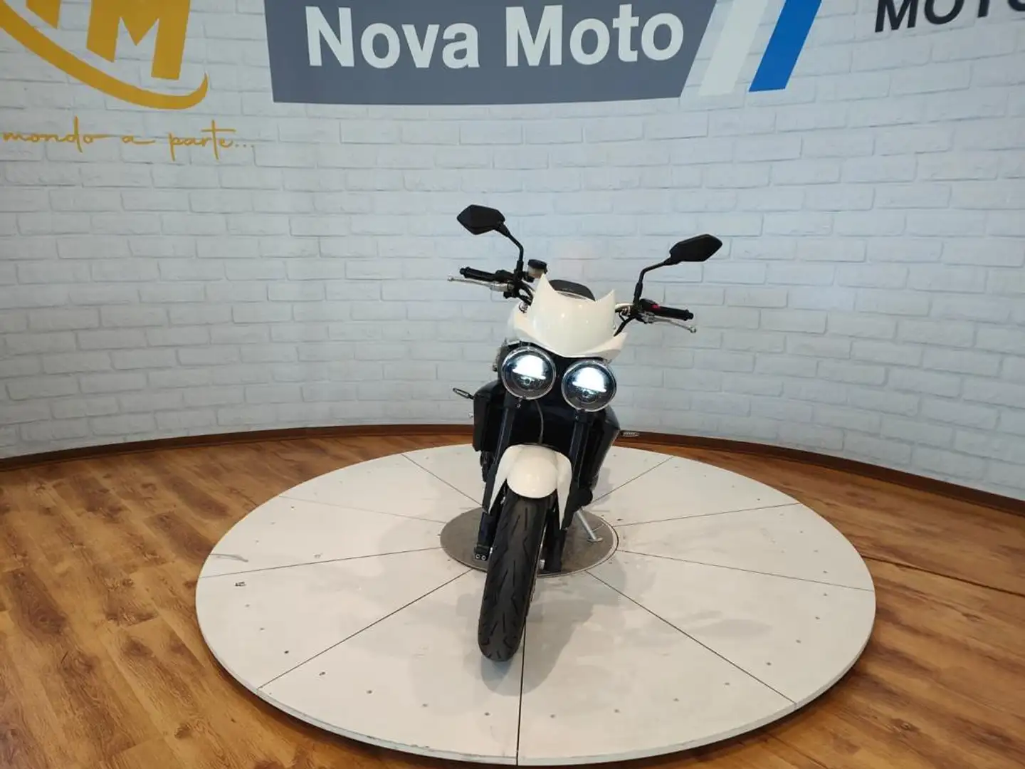Triumph Speed Triple 1050 my10 Bianco - 2
