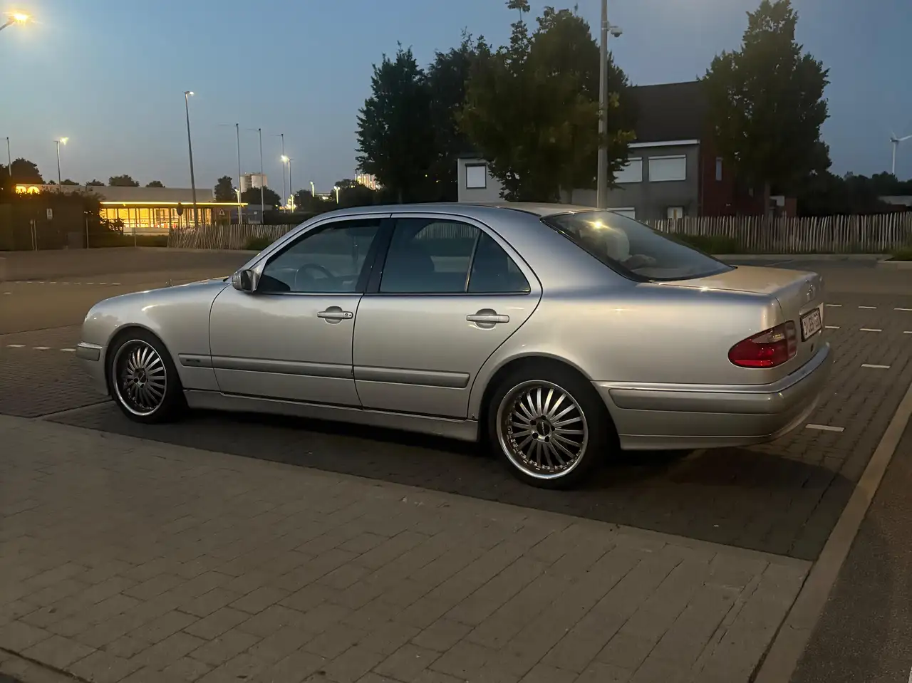 Mercedes-Benz 200 classic, foto 7