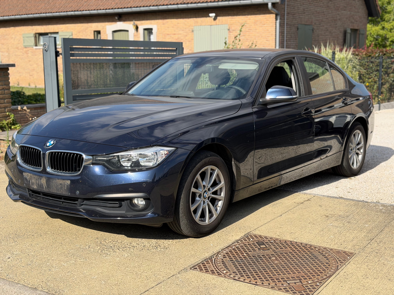 BMW 318 318i ** 96000 km ** CUIR/GPS/AIRCO