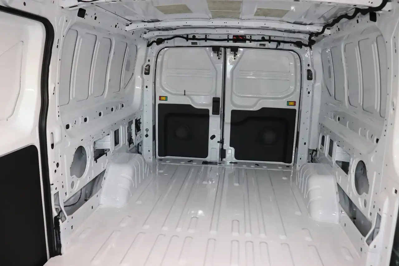 Ford Transit Cargo Van снимка Ford Transit Cargo Van