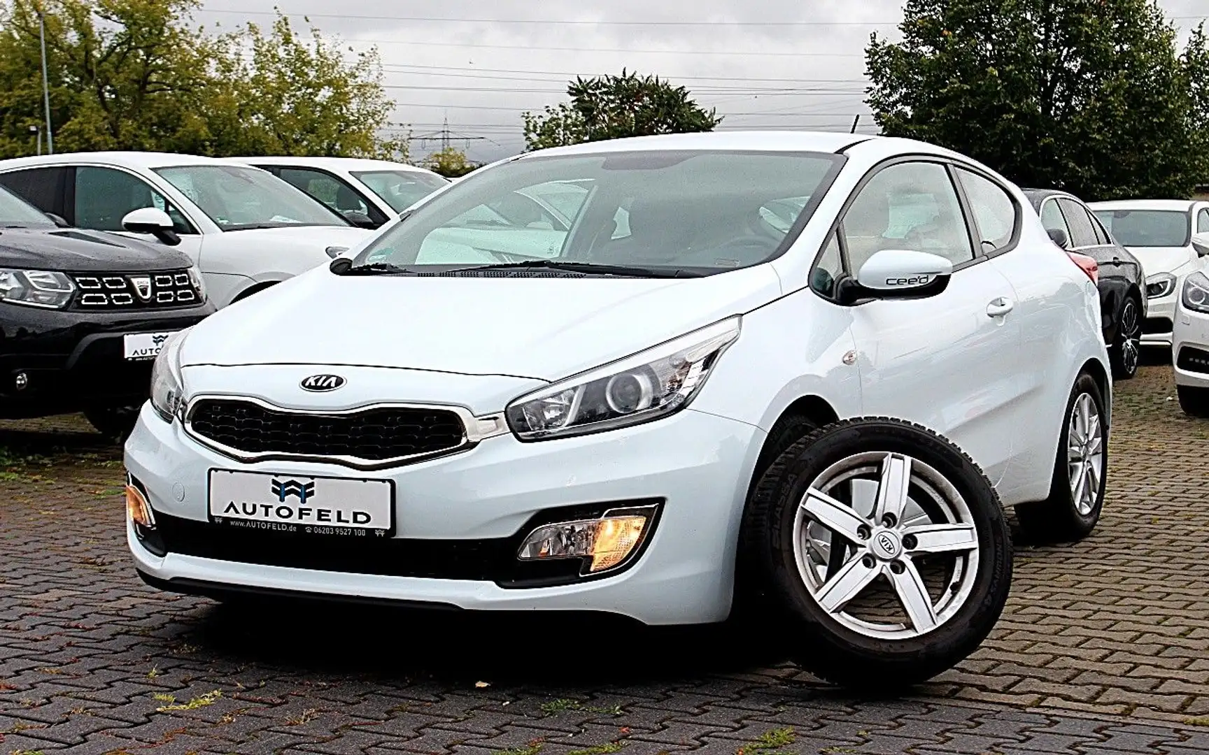 Kia ProCeed / pro_cee'd / ProCeed 1.6 GDI/SHEFT/KLIMA/SHZ/PDC/ Weiß - 1