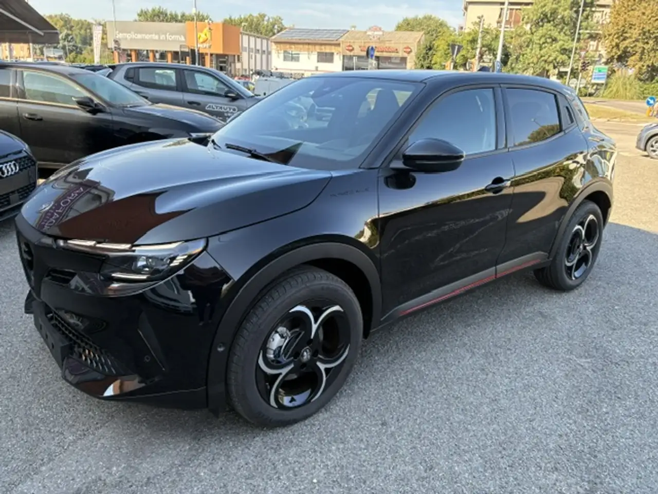 Alfa Romeo Junior Junior 1.2 ibrida Speciale 145cv edct6 KM ZERO! — photo 1 of 12