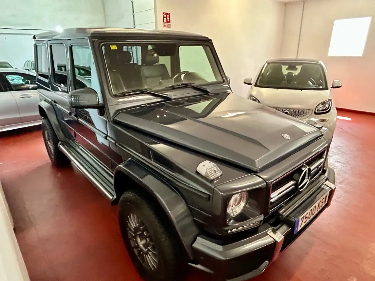 Mercedes-Benz G 350 350d Aut. Grijs - 2