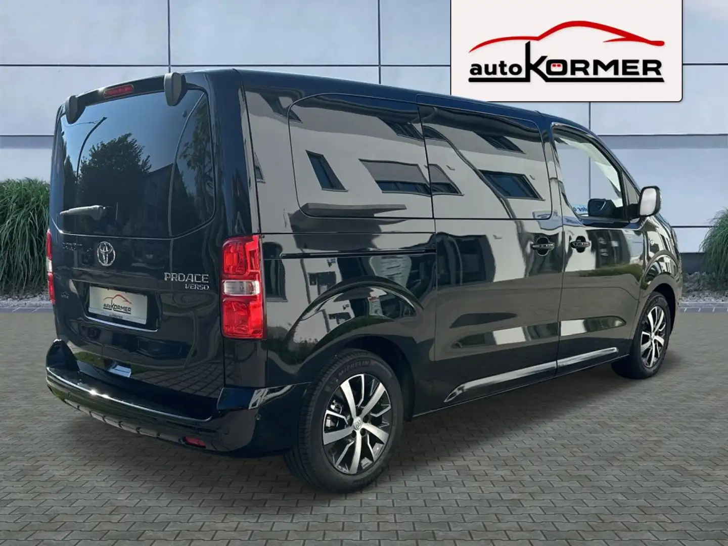 Toyota Proace Verso L1 Lounge MJ2025,Sthzg.,Leder,Pano,sofort Noir - 2