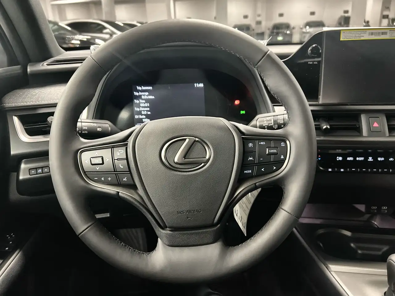 Lexus UX 300h снимка Lexus UX 300h