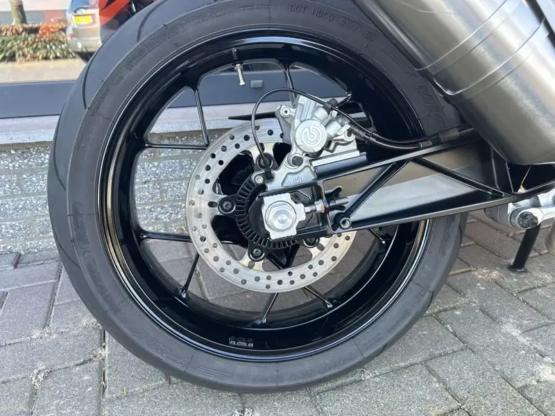 KTM 690 Duke - foto 7