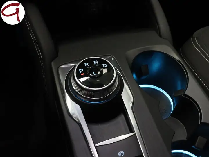 Ford Kuga 2025, foto 10