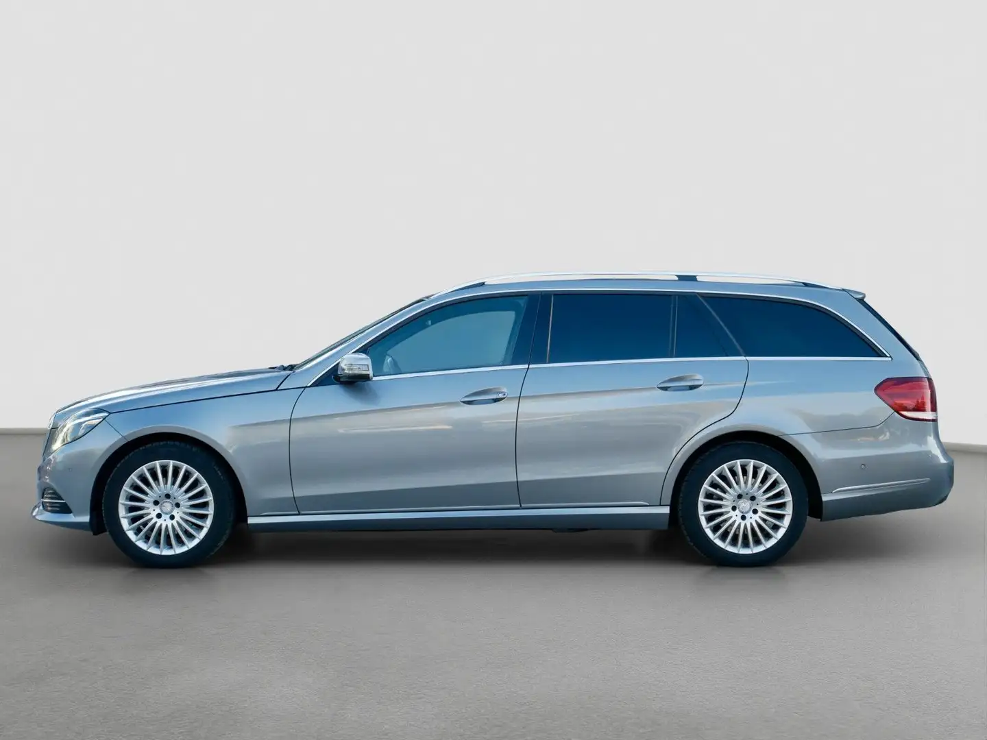 Mercedes-Benz E 200 E200CDI +LED+AHK+SHZ+PDC+TOT-W. Argent - 2