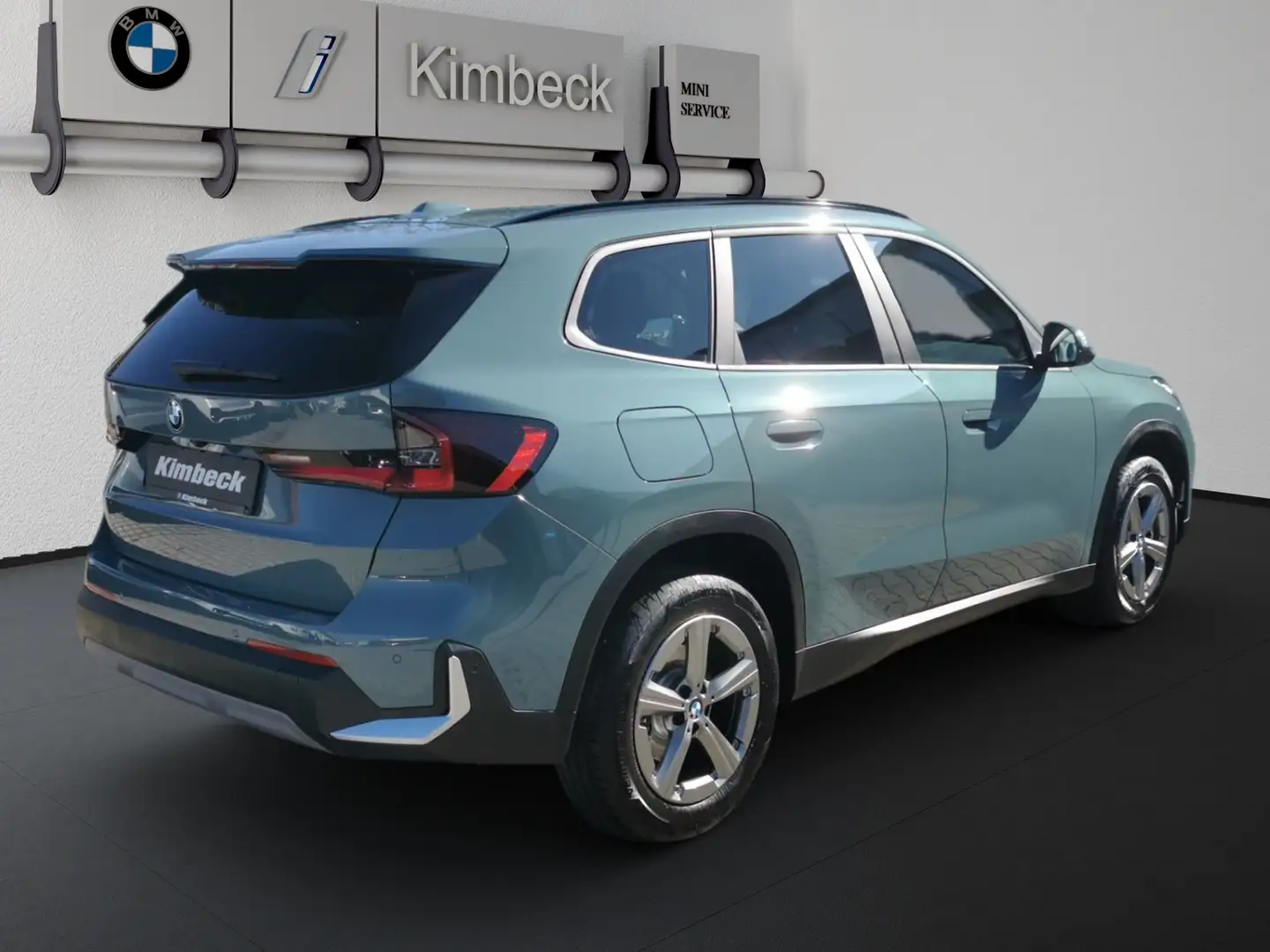 BMW X1 xDrive23i LED ACC ParkAss KeyLessGo Navi Groen - 2