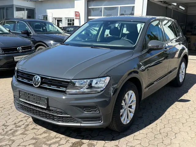 Volkswagen Tiguan Trendline*Erst29.000Km*Neuwertig*PDC