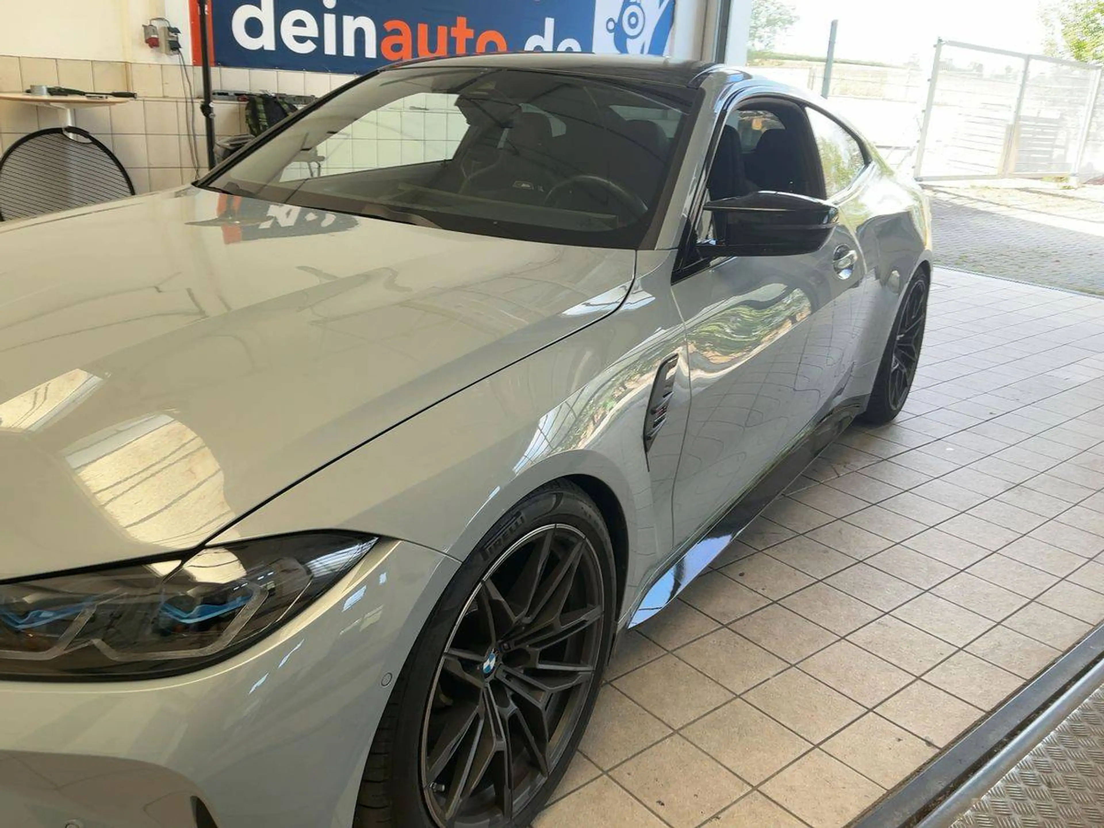 BMW M4 Competition — photo 4