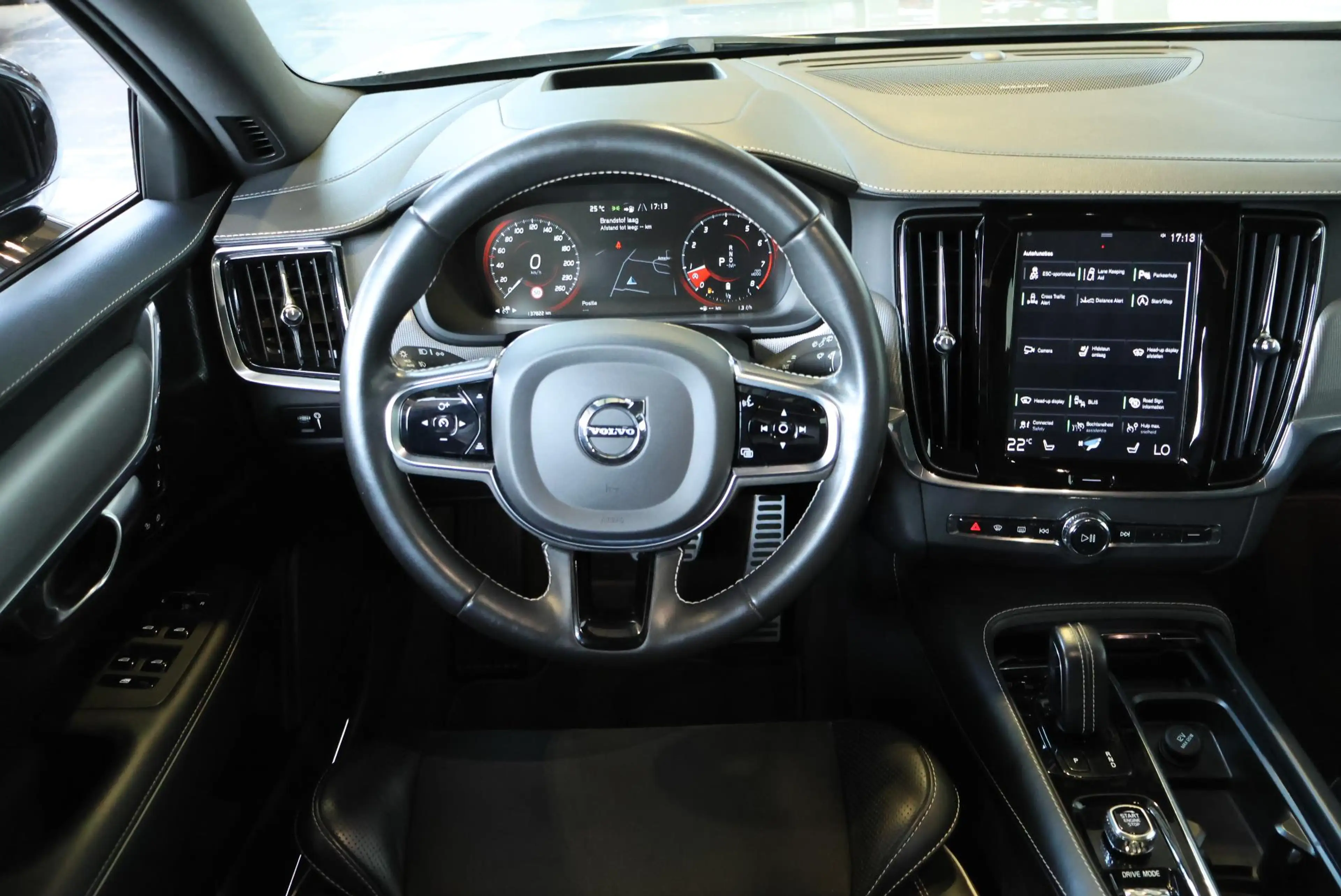 Volvo V90 2.0 B4 R-Design | Semi Electrische Wegklapbare Tre — photo 12