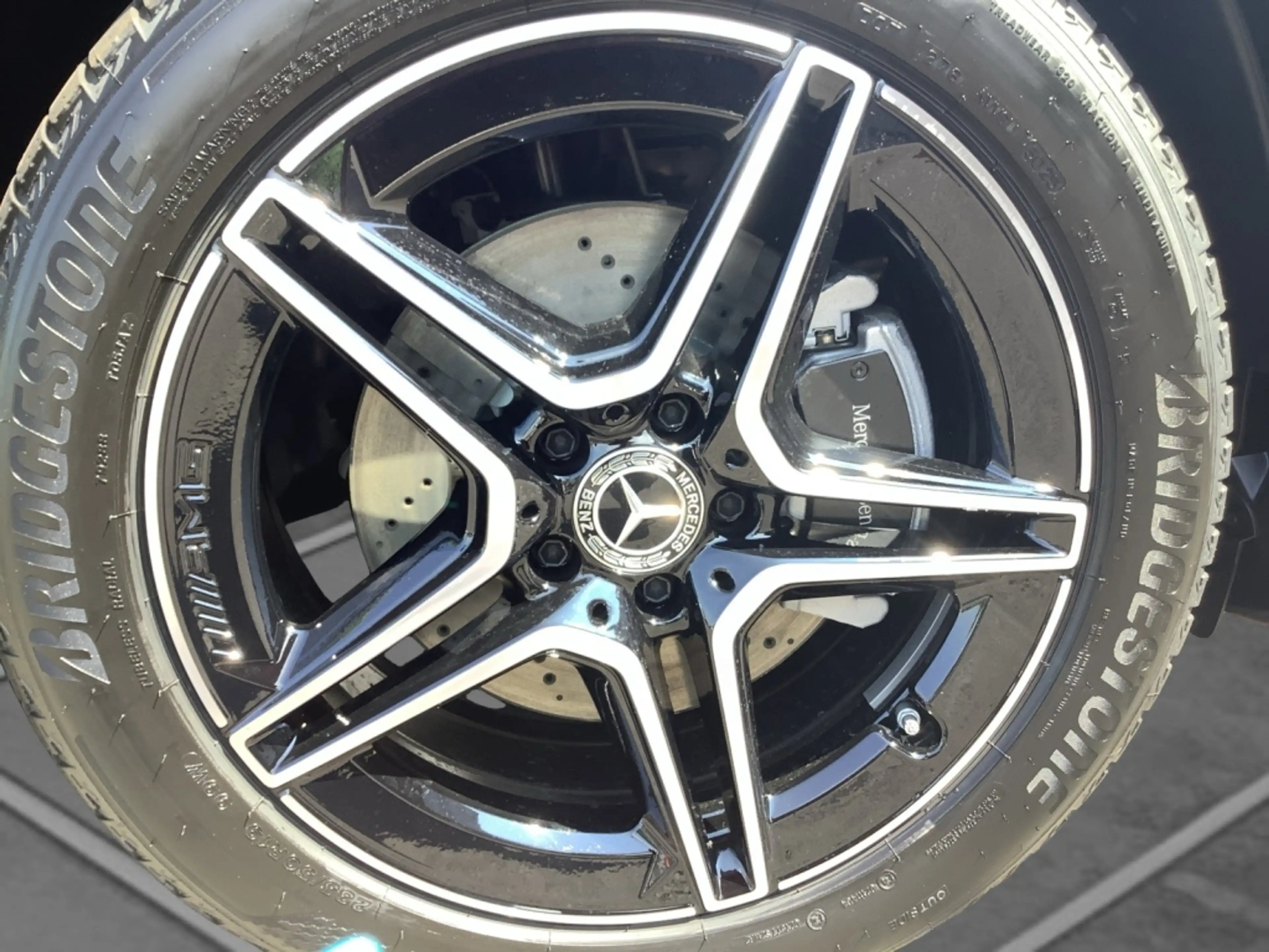 Mercedes-Benz GLA 220 4MATIC AMG+19"+MBUX+MBeam+Night+Ambiente — photo 5