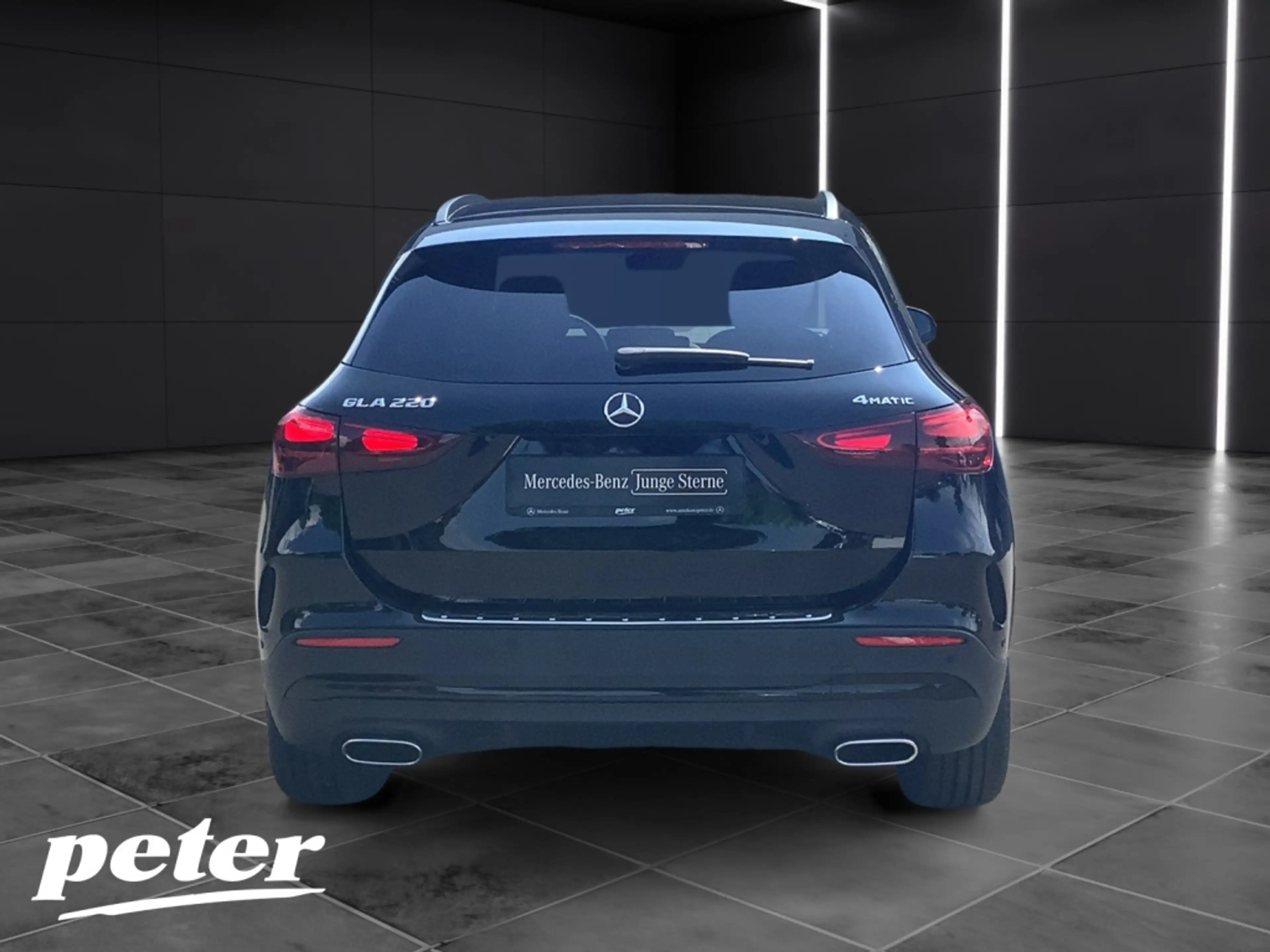 Mercedes-Benz GLA 220 4MATIC AMG+19"+MBUX+MBeam+Night+Ambiente — photo 4