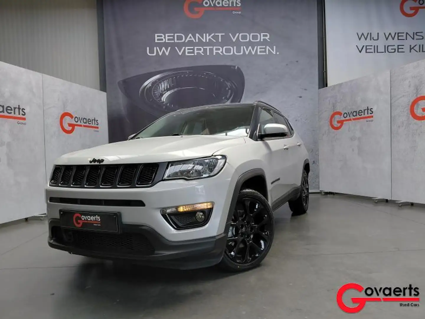 Jeep Compass Night Eagle Gris - 1