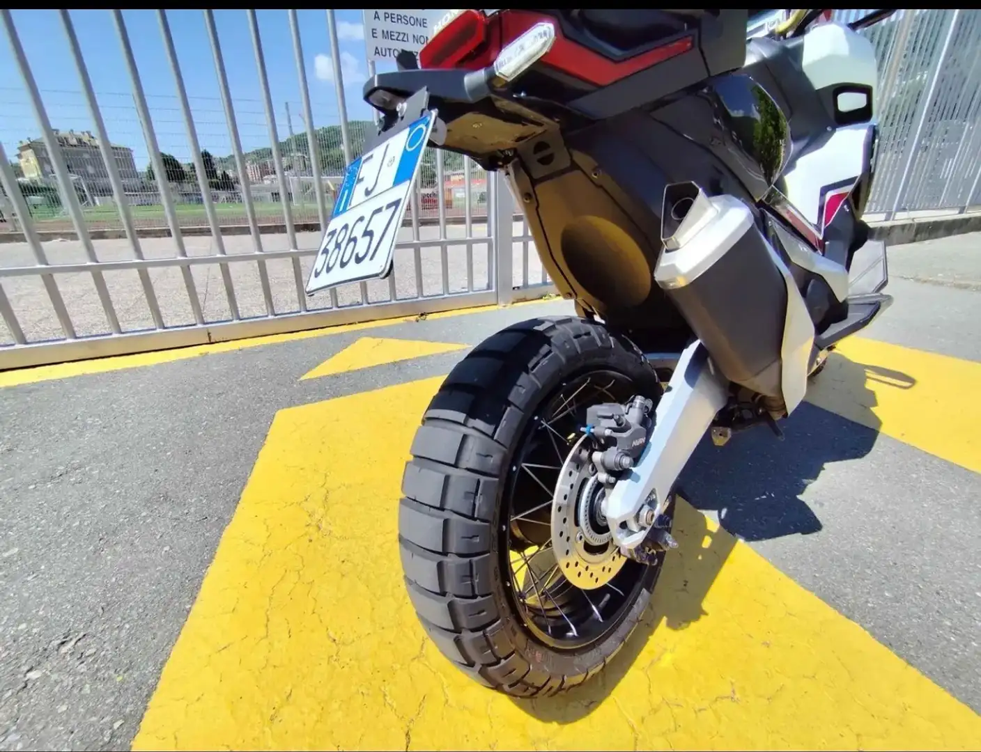 Honda X-ADV ABS ,DCT Bianco - 1