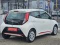 Toyota Aygo 1,0 VVT-i x-play NUR 35300 KM! 1-Hand Pickerl+S... Weiß - thumbnail 12