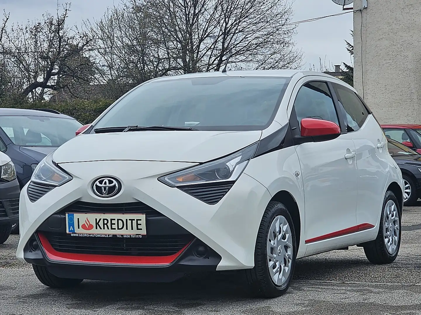 Toyota Aygo 1,0 VVT-i x-play NUR 35300 KM! 1-Hand Pickerl+S... Weiß - 2