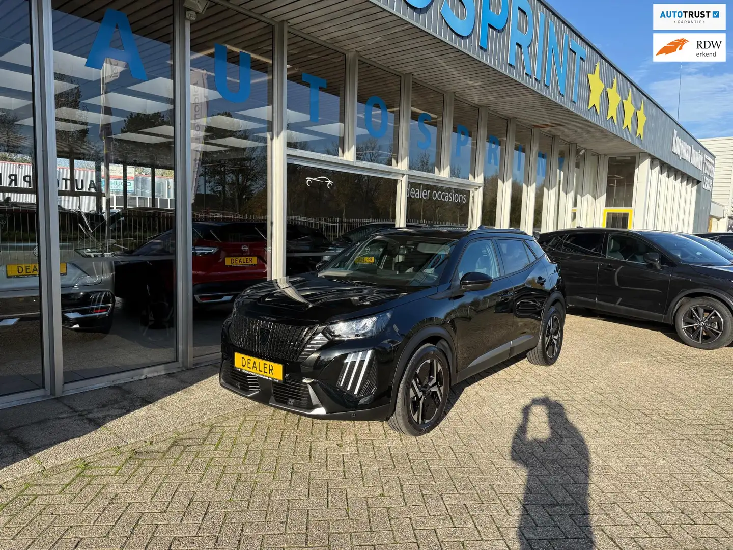 Peugeot 2008 1.2 PureTech Allure Pack Business 131PK / NAVIGATI Zwart - 1