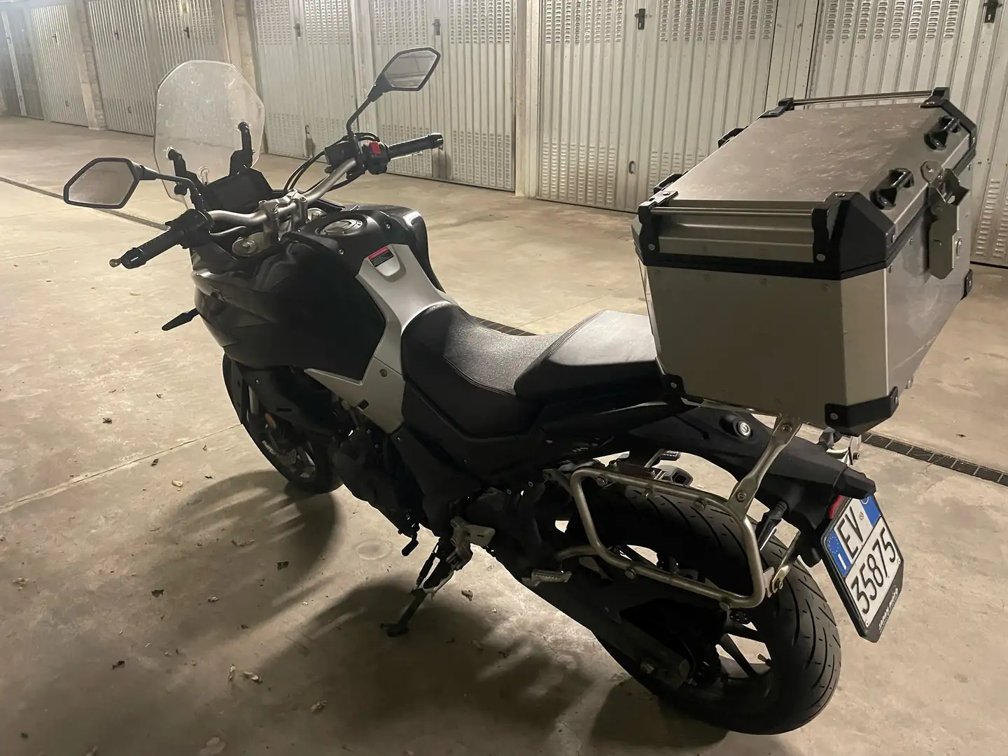 Voge 500DS Black - 1