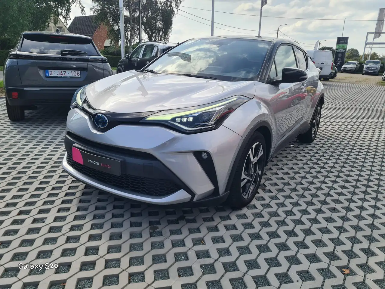 Toyota C-HR 2.0 Hybrid C-HIC Bi-Tone e-CVT 5d 112kW, миниатюра 8