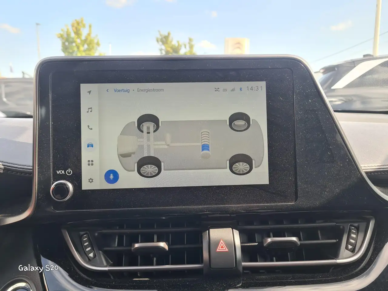 Toyota C-HR 2.0 Hybrid C-HIC Bi-Tone e-CVT 5d 112kW, миниатюра 21