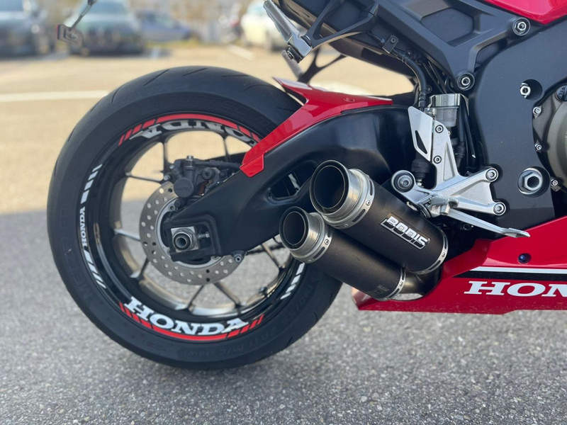 Honda CBR 1000 RA Rot Bodis Auspuff Kennzeichenha.kurz — photo 11
