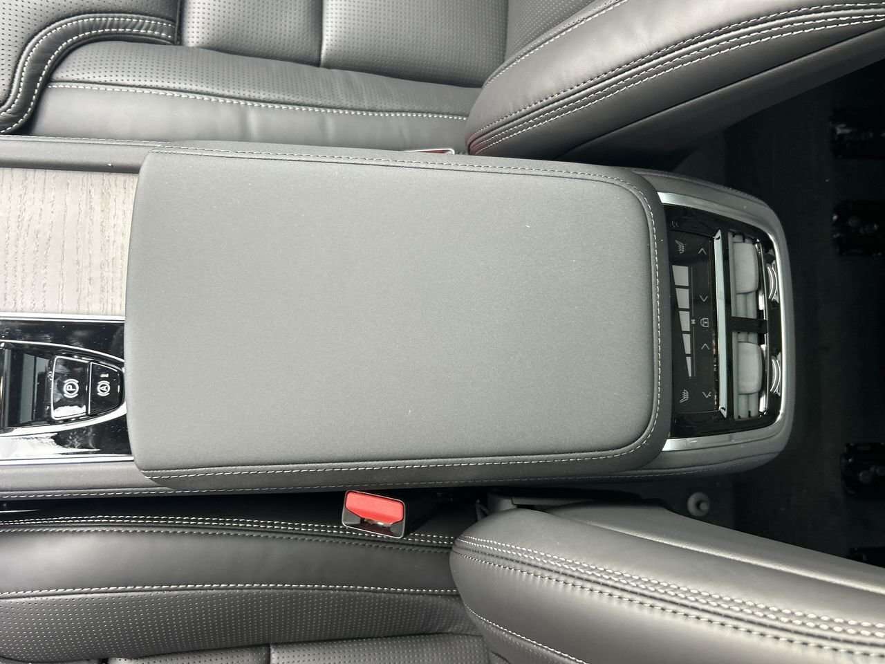 2026 Volvo XC90 Ultra 7-Seater (Dark Theme) Protection Package | B thumb 29